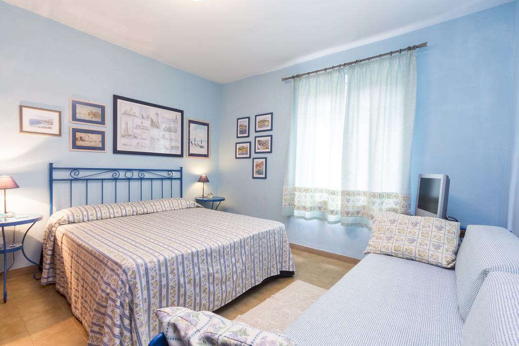 Villa Monserrato - Goelba Porto Azzurro Habitación foto